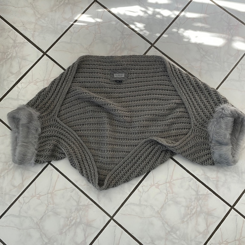 Lea clement shawl